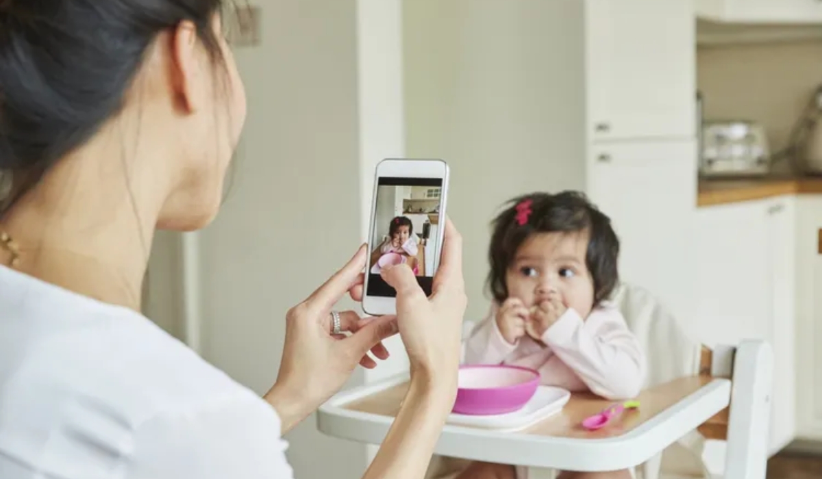 Abu Dhabi court orders parents to delete children's photos from social media